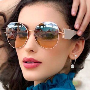 STEP UP SUNGLASSES